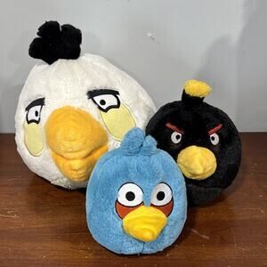 Angry Birds Plush Lot of 3 Commonwealth 2010 No Sound Blue Jay Black Bomb White